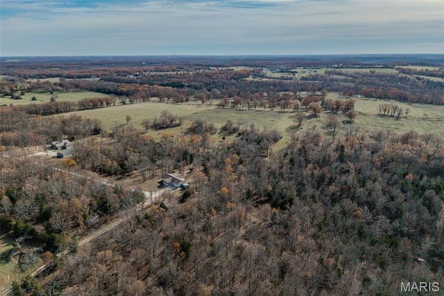 14190 Country Lane, Dixon, MO 65459