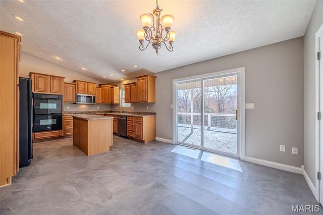 14190 Country Lane, Dixon, MO 65459