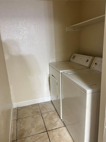 9700 Leawood Boulevard 1113, Houston, TX 77099