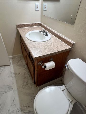 9700 Leawood Boulevard 1113, Houston, TX 77099