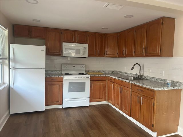 2824 MEADOW VIEW AVENUE, Largo, FL 33771