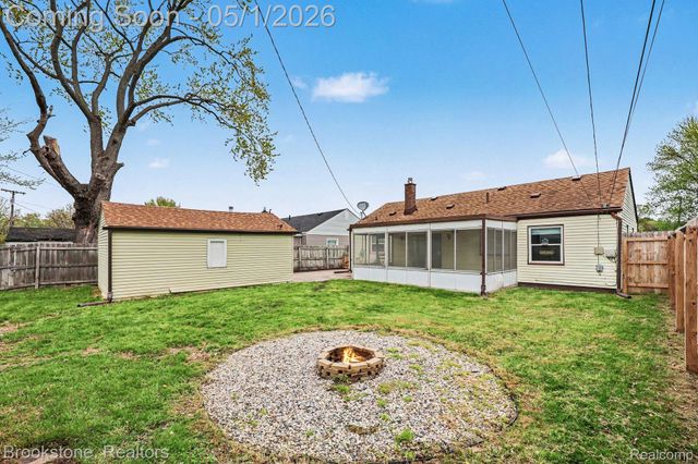 26731 Grandmont Street, Roseville, MI 48066