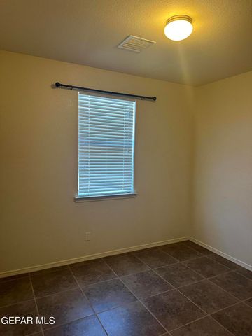 11269 Bullseye Street, El Paso, TX 79934