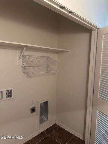 11269 Bullseye Street, El Paso, TX 79934