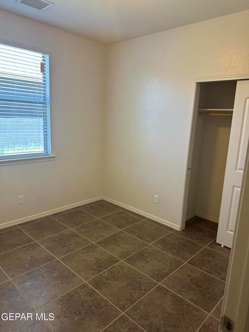 11269 Bullseye Street, El Paso, TX 79934