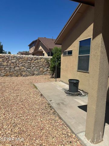 11269 Bullseye Street, El Paso, TX 79934