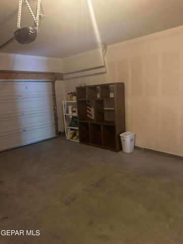 11269 Bullseye Street, El Paso, TX 79934