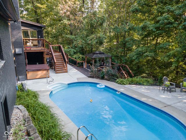 6093 Tremont Boulevard, Bargersville, IN 46106