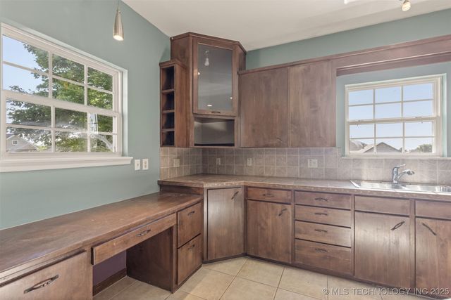 108 W 135th Street North, Skiatook, OK 74070