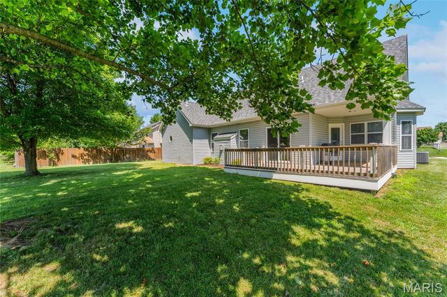 2740 Lake Lucerne Drive, Shiloh, IL 62221
