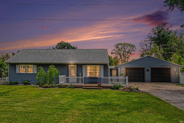 51028 Prescott Avenue, South Bend, IN 46637