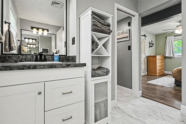 51028 Prescott Avenue, South Bend, IN 46637