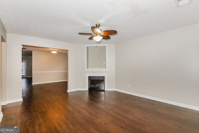 717 Douglass Circle, Mcdonough, GA 30253