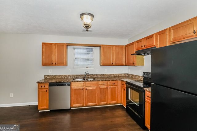 717 Douglass Circle, Mcdonough, GA 30253