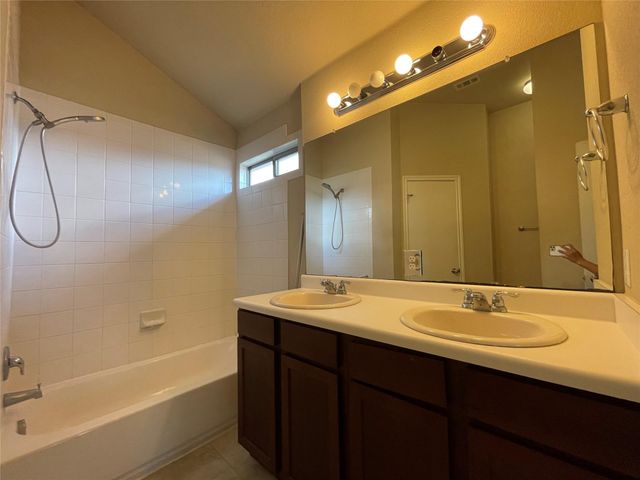 15203 Lucian DR, Austin, TX 78725