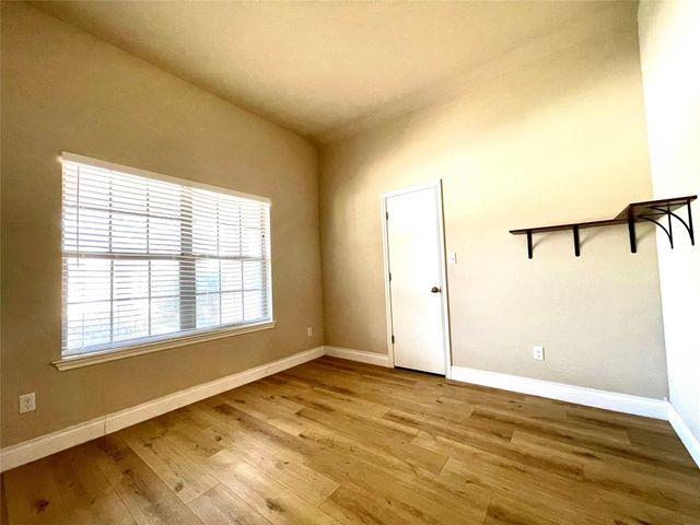 15203 Lucian DR, Austin, TX 78725