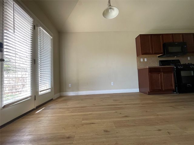 15203 Lucian DR, Austin, TX 78725