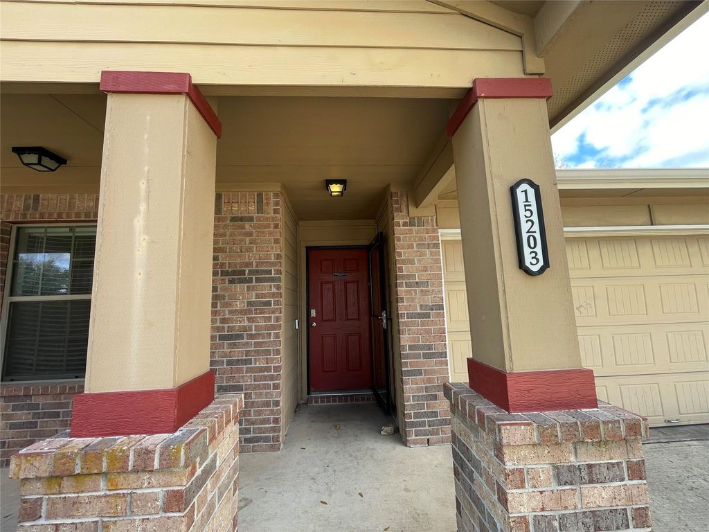 15203 Lucian DR, Austin, TX 78725