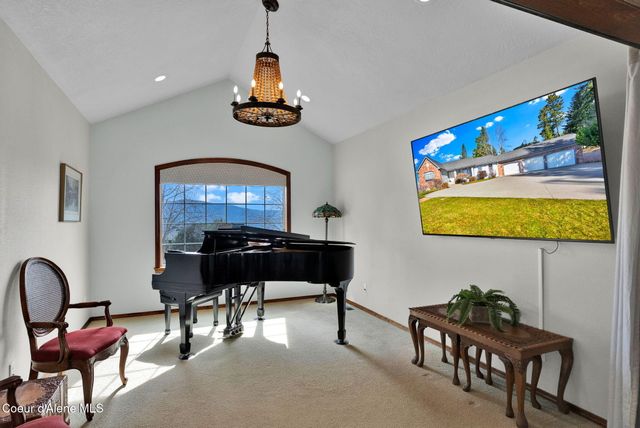 3753 E SKY HARBOR DR, Coeur D'alene, ID 83814