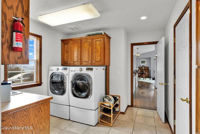 3753 E SKY HARBOR DR, Coeur D'alene, ID 83814