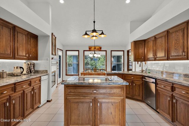 3753 E SKY HARBOR DR, Coeur D'alene, ID 83814