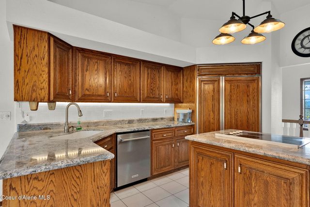 3753 E SKY HARBOR DR, Coeur D'alene, ID 83814