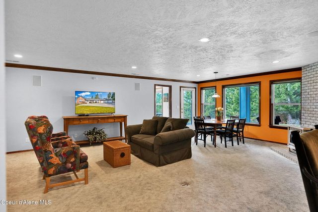 3753 E SKY HARBOR DR, Coeur D'alene, ID 83814