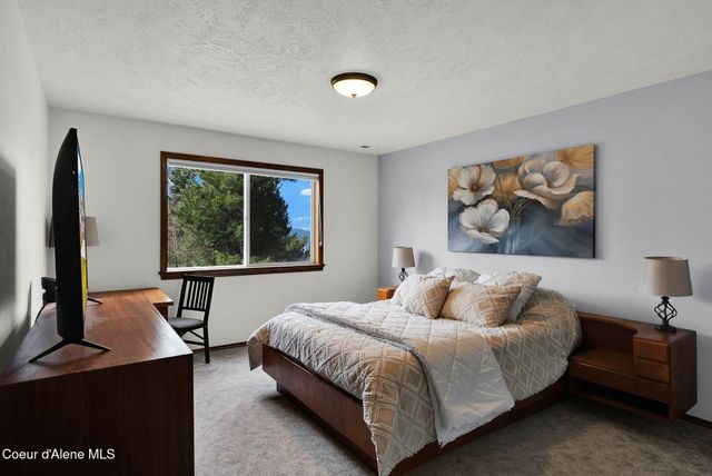 3753 E SKY HARBOR DR, Coeur D'alene, ID 83814