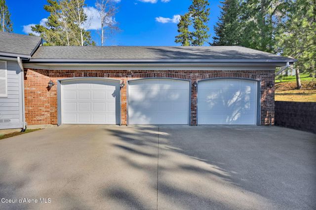 3753 E SKY HARBOR DR, Coeur D'alene, ID 83814