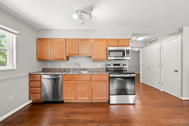 325 Center Street, Miami Twp, OH 45147