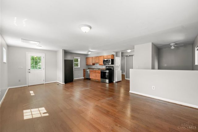 325 Center Street, Miami Twp, OH 45147
