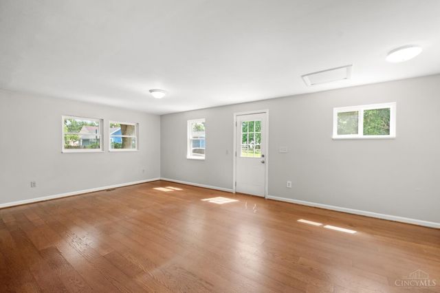 325 Center Street, Miami Twp, OH 45147