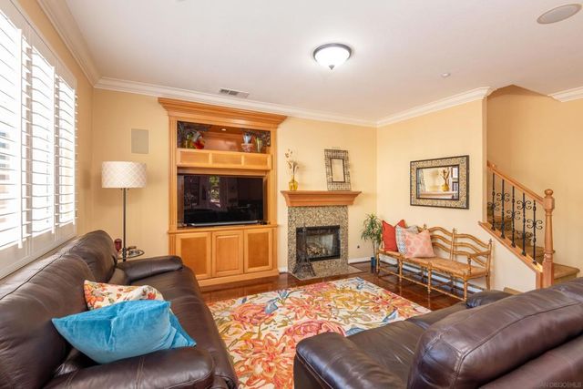 17028 New Rochelle Way, San Diego, CA 92127