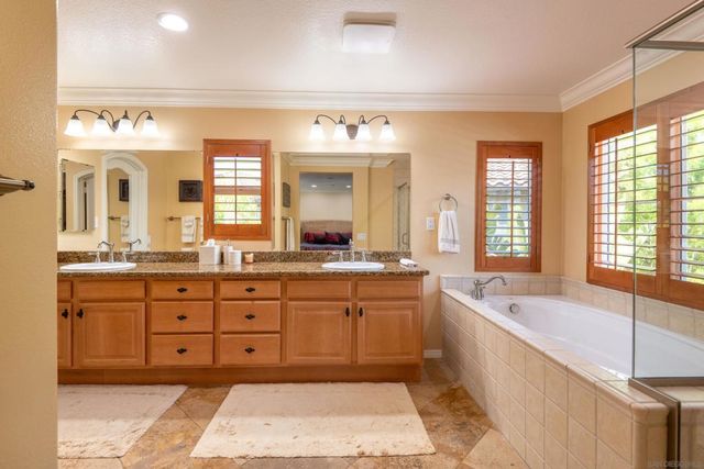 17028 New Rochelle Way, San Diego, CA 92127