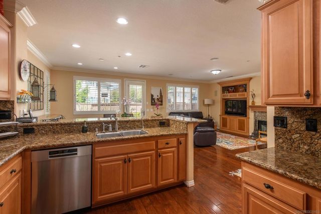 17028 New Rochelle Way, San Diego, CA 92127