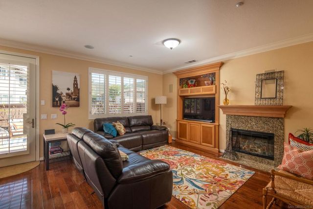 17028 New Rochelle Way, San Diego, CA 92127