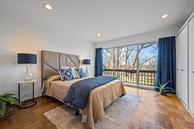 431 Maplewood Drive, Barrington, IL 60010