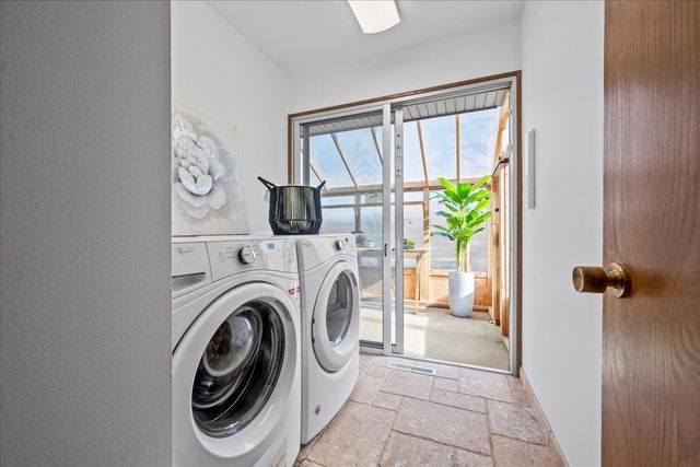 431 Maplewood Drive, Barrington, IL 60010