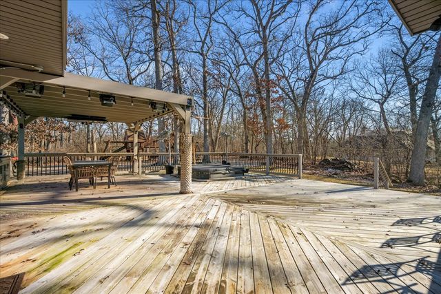 431 Maplewood Drive, Barrington, IL 60010