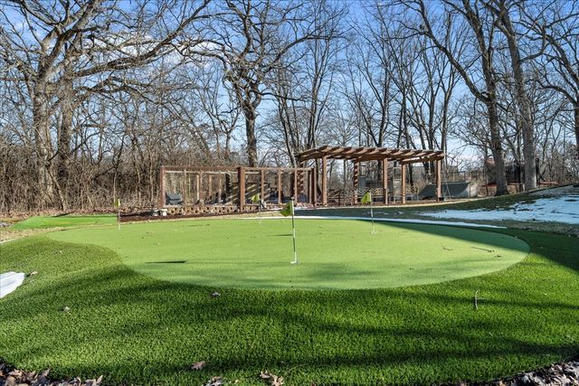 431 Maplewood Drive, Barrington, IL 60010