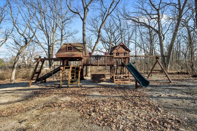 431 Maplewood Drive, Barrington, IL 60010