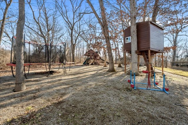 431 Maplewood Drive, Barrington, IL 60010