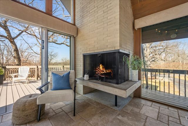 431 Maplewood Drive, Barrington, IL 60010