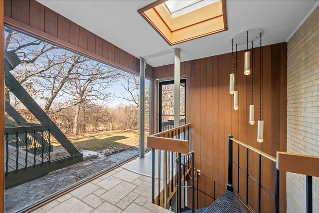 431 Maplewood Drive, Barrington, IL 60010