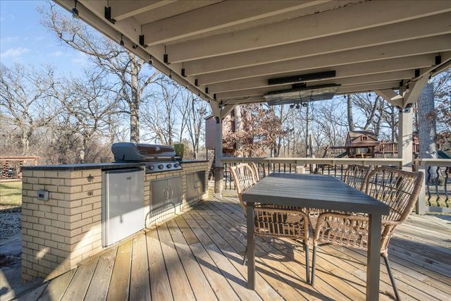 431 Maplewood Drive, Barrington, IL 60010