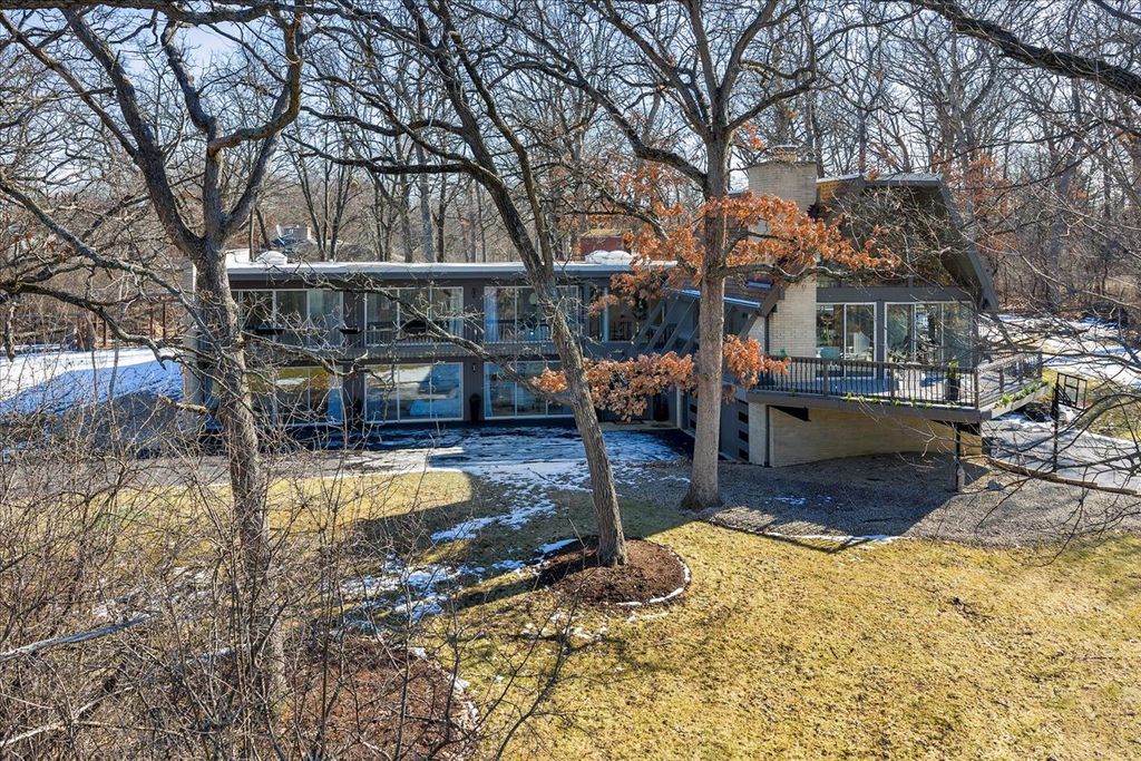 431 Maplewood Drive, Barrington, IL 60010