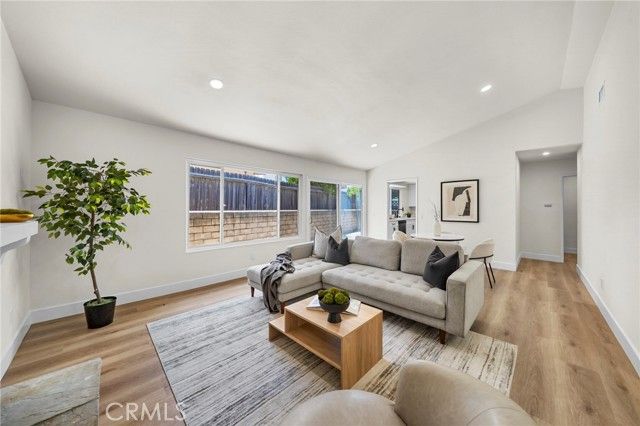 29589 Mira Loma Drive, Temecula, CA 92592