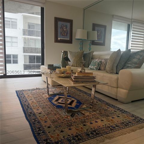 6061 Collins Ave 16E, Miami Beach, FL 33140
