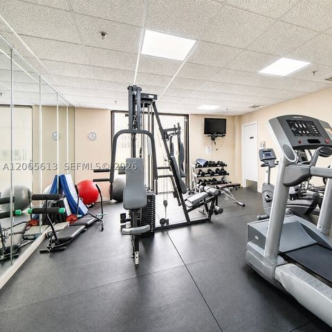 6061 Collins Ave 16E, Miami Beach, FL 33140