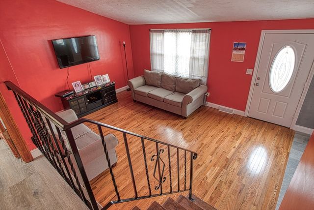 28 Provost St, Brockton, MA 02302